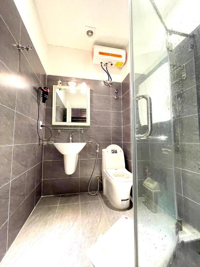 Wonder Hotel Hai Phong Bagian luar foto